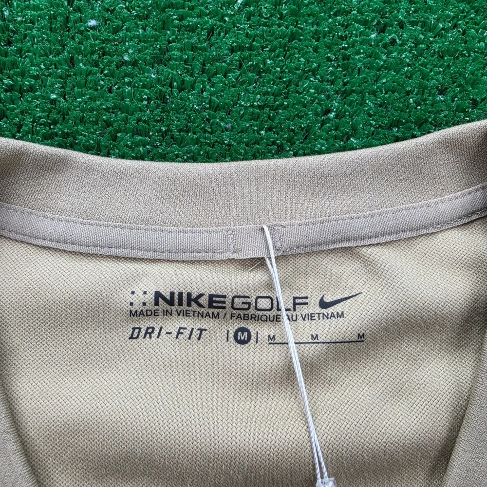 Nike Golf Dri Fit V-Neck Performance Sweater Vest Mens Medium Tan NWT 335843-235